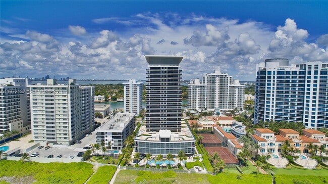 Photo - 5875 Collins Ave Unit 1008