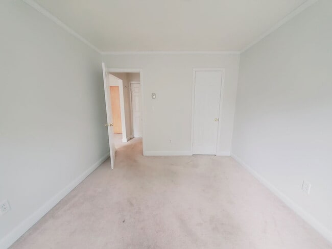 Photo - 27 Oak St Unit 11