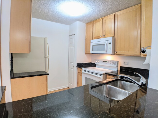 Photo - 2068 N Rand Rd Townhome