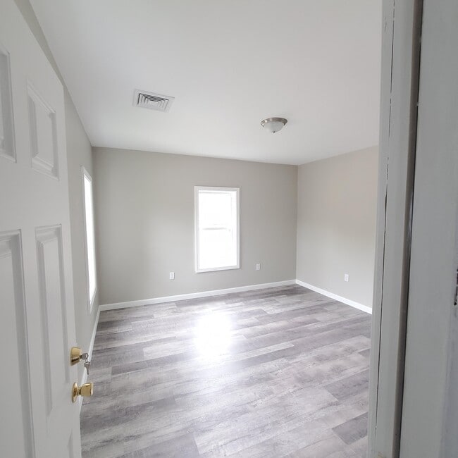 Living Room - 55 S Leyden St Unit 2