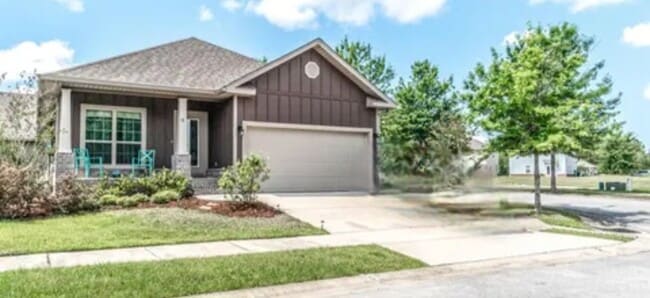 Building Photo - 10 Sandywoods Ct