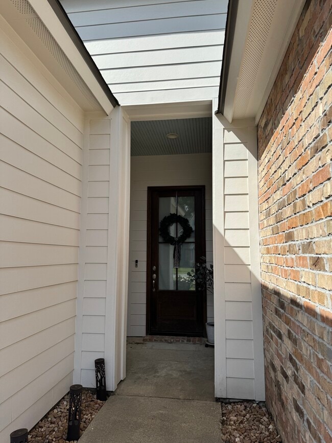 Photo - 103 Ella Hill St