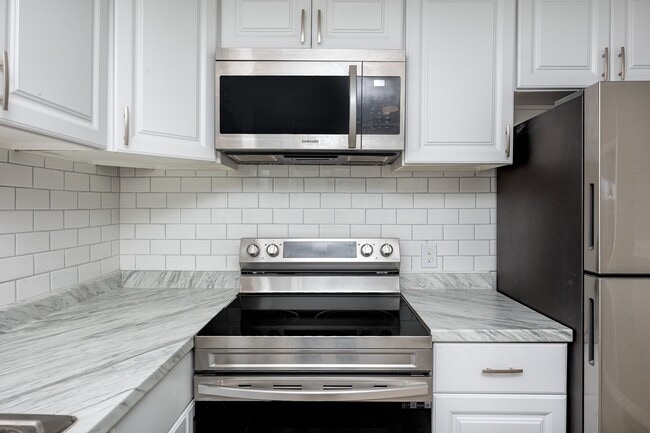 Photo - 7001 142nd Ave N