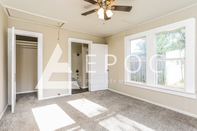 Photo - 915 N 28th St