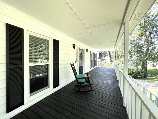 Photo - 3324 Devaughn Dr