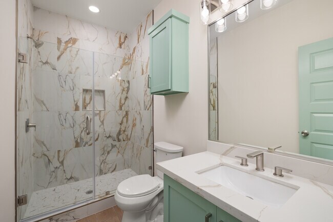 Photo - 520 W Jackson Ave