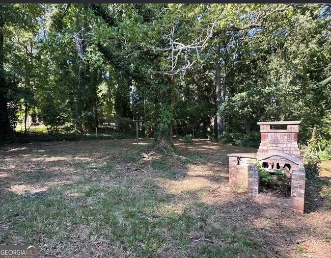 Photo - 1589 Pinehurst Dr SW