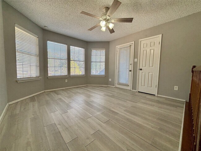 Photo - 23 Rockfern Rd