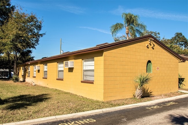 Courtyard Villas