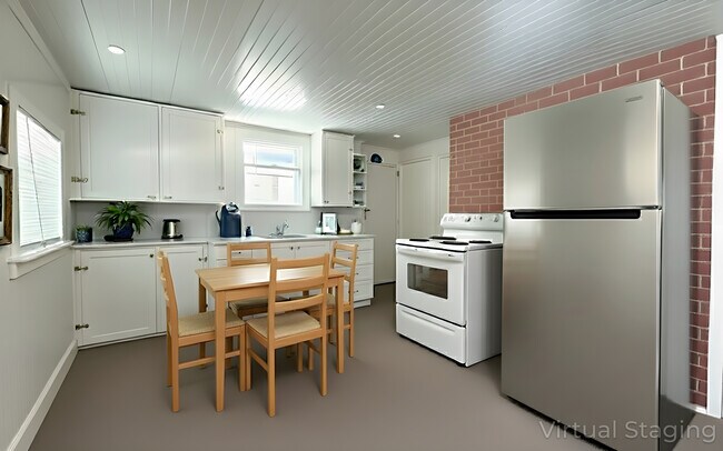 Photo - 307 9th St SE