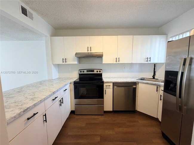 Photo - 2710 W 76th St Unit 206