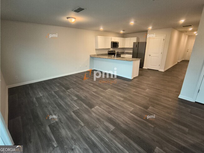 Photo - 141 Dogwood Ln