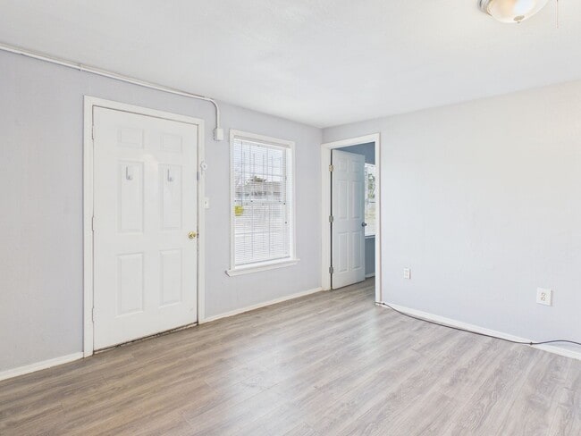 Photo - 2718 Duncan Dr