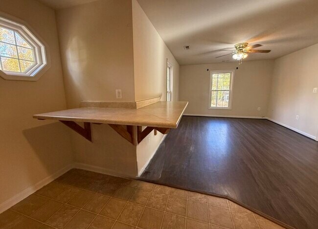 241 Cambridge St Unidad B