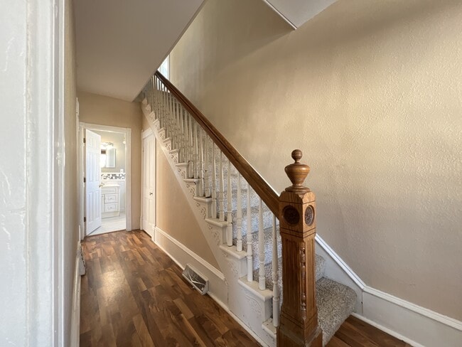 Photo - 1950 Bennett St