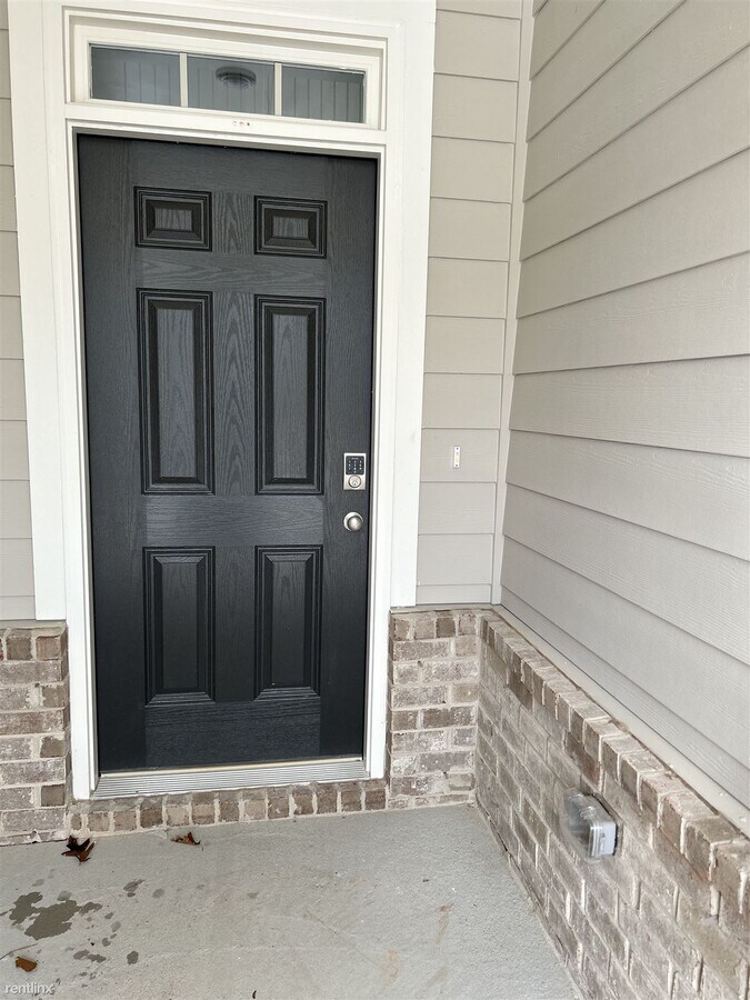 4 br, 2.5 bath House - 107 Fairgate Drive - 4 br, 2.5 bath House - 107 Fairgate Drive