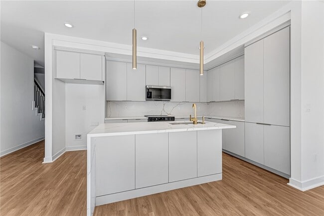 Photo - 1118 Emilia Ave