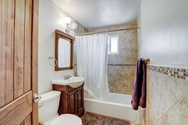 Photo - PRE-LEASE 4 BED 2 BATH – Updated Brick Hom...