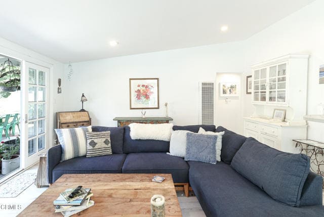 Photo - 1089 Belfast Ln