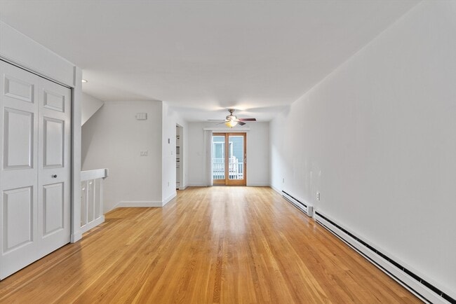 Photo - 135 Bolton St