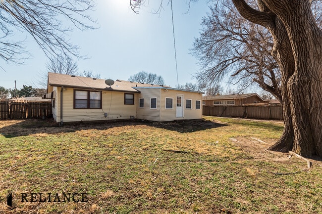 Photo - 2425 N Marigold Ln
