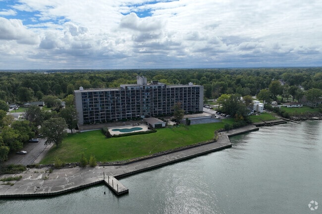 The Perch on Lake