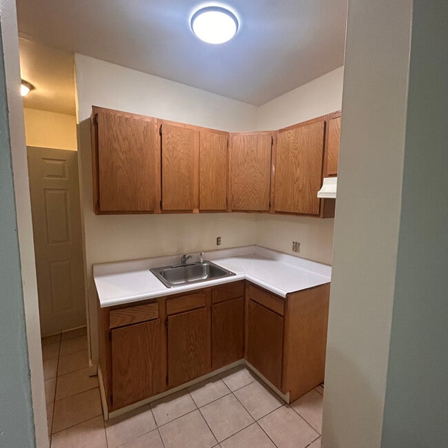 Building Photo - 173 Chestnut St