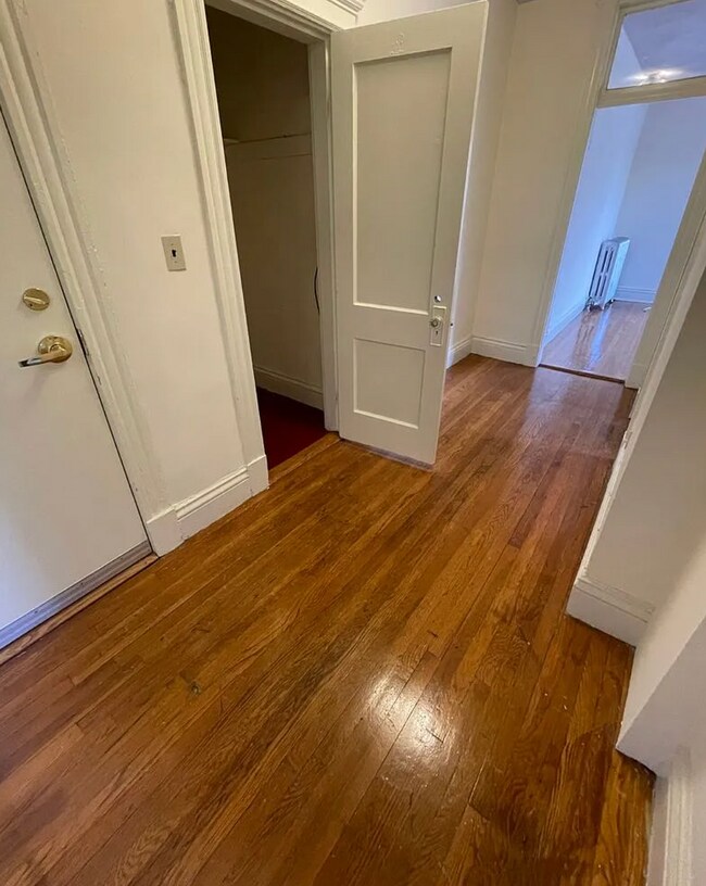 Photo - 102 Queensberry St Unidad 14