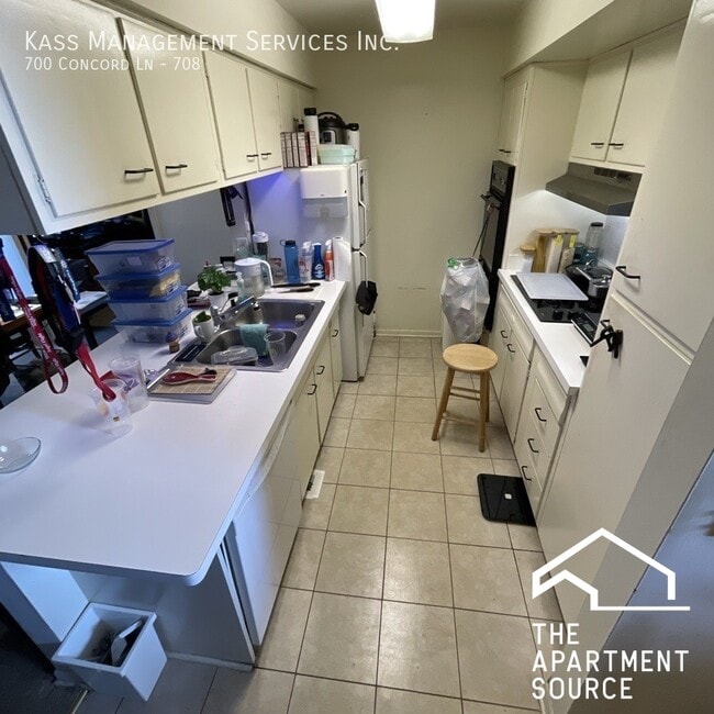 Photo - 700 Concord Ln