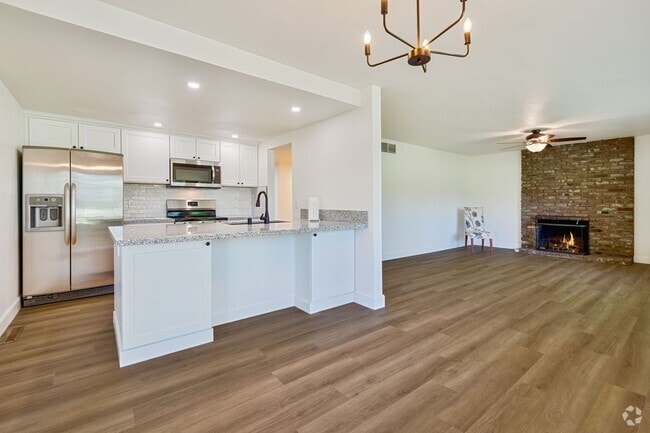 Building Photo - 7435 Fairway Two Ave Unit 7435 Fairway Two Ave #15 Rental