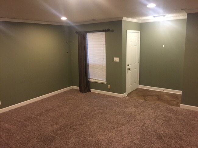 Photo - 548 NW 17th Cir