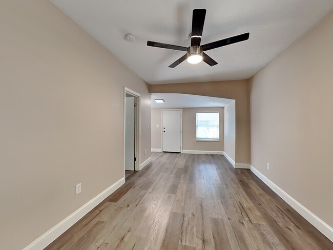 Photo - 1304 Williams Ave