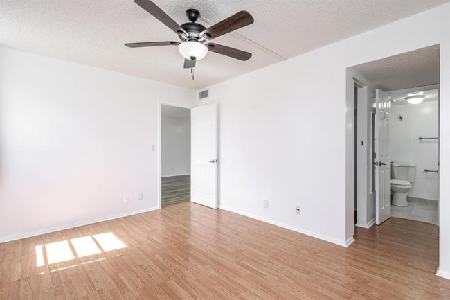 Photo - 1811 Sabal Palm Dr Unit S200