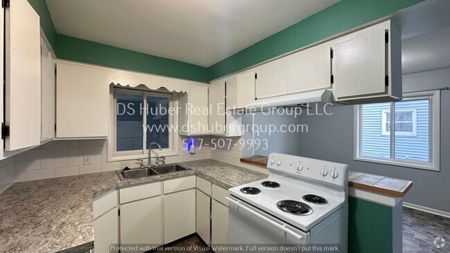 Building Photo - Newly upgraded 2 bed 1 bath single-family ... Rental