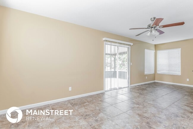 Photo - 650 Brickell St SE