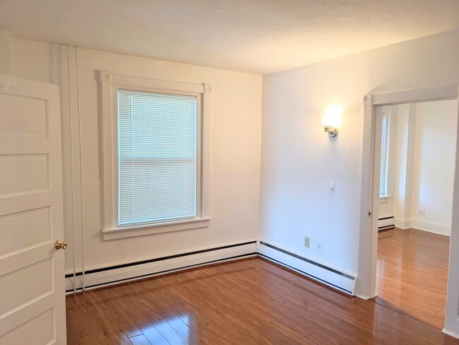 Photo - 612 E Morton St Unit #1