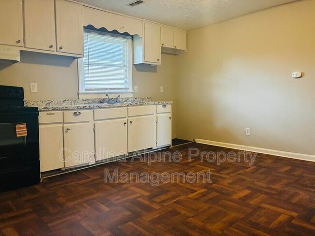 Photo - 208 Royster Ave