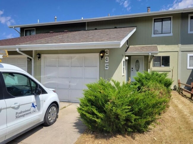 4 bedroom in Billings MT 59105 - 4 bedroom in Billings MT 59105 Townhome