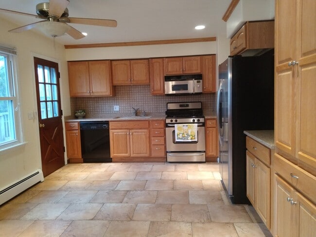 Photo - 909 Dundee Ave