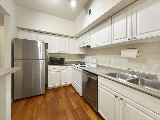 Photo - 402 S Armenia Ave Unit 134