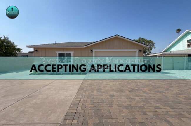 Building Photo - 7893 Mango Ave
