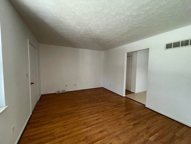 Photo - 3222 Woodward St Unit 1