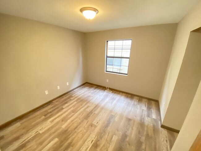 Photo - (45) 99-103 Chittenden Avenue Unit 99