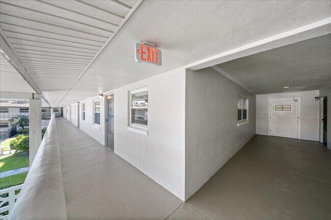 Photo - 5600 N Banana River Blvd Unidad 38