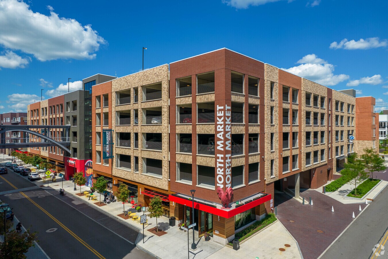 Howe - Howe Apartments