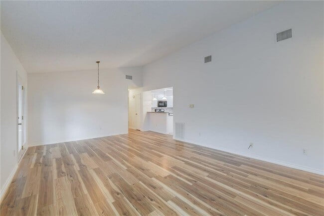 12918 Lazyfield Trail