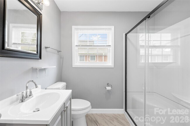 Photo - 3519 Benard Ave Unidad 2