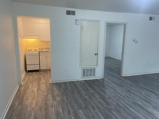 Photo - 1512 NW Downing St