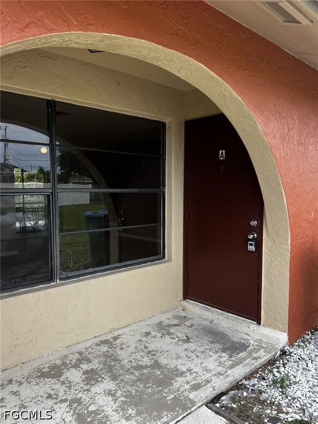 Building Photo - 1807 SW 1st Ave