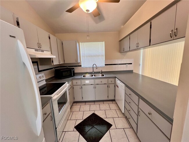 Photo - 621 SW 10th Pl